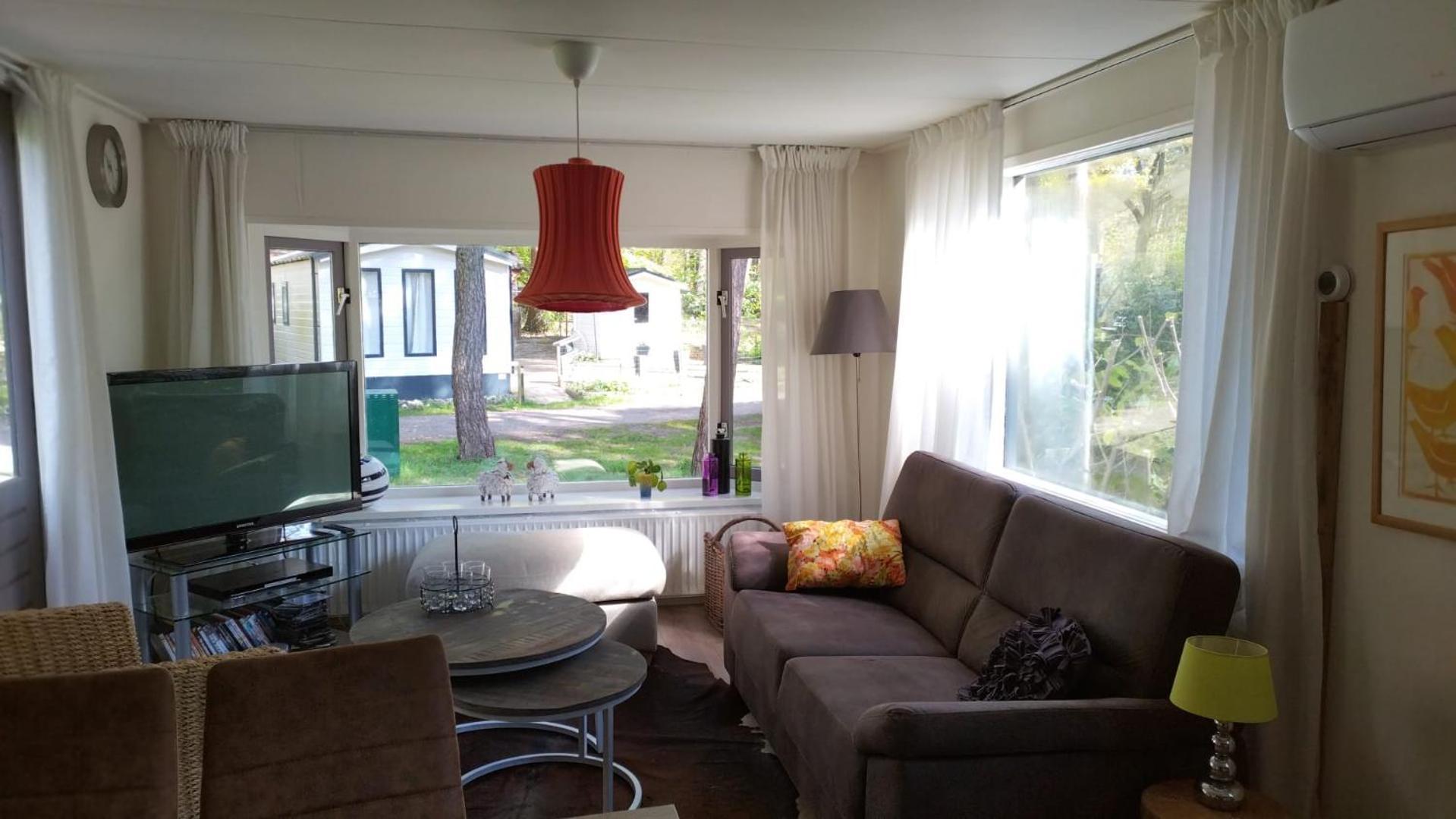 Wulft 47 Zonnig Gezellig 6P Chalet Met Zwembad In Bosrijke Omgeving Op Familie Camping De Vossenburcht IJhorst Eksteriør billede