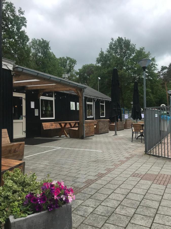 Wulft 47 Zonnig Gezellig 6P Chalet Met Zwembad In Bosrijke Omgeving Op Familie Camping De Vossenburcht IJhorst Eksteriør billede